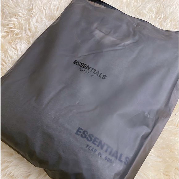 Essentials Dark Oatmeal Large Men Crewneck - Picture 1 of 4